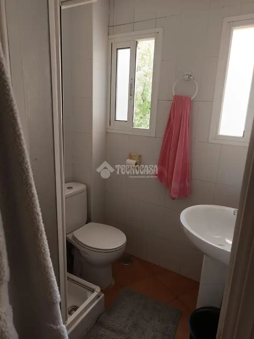 Baño de Piso en venta en Sevilla con Aire acondicionado, Terraza y Trastero