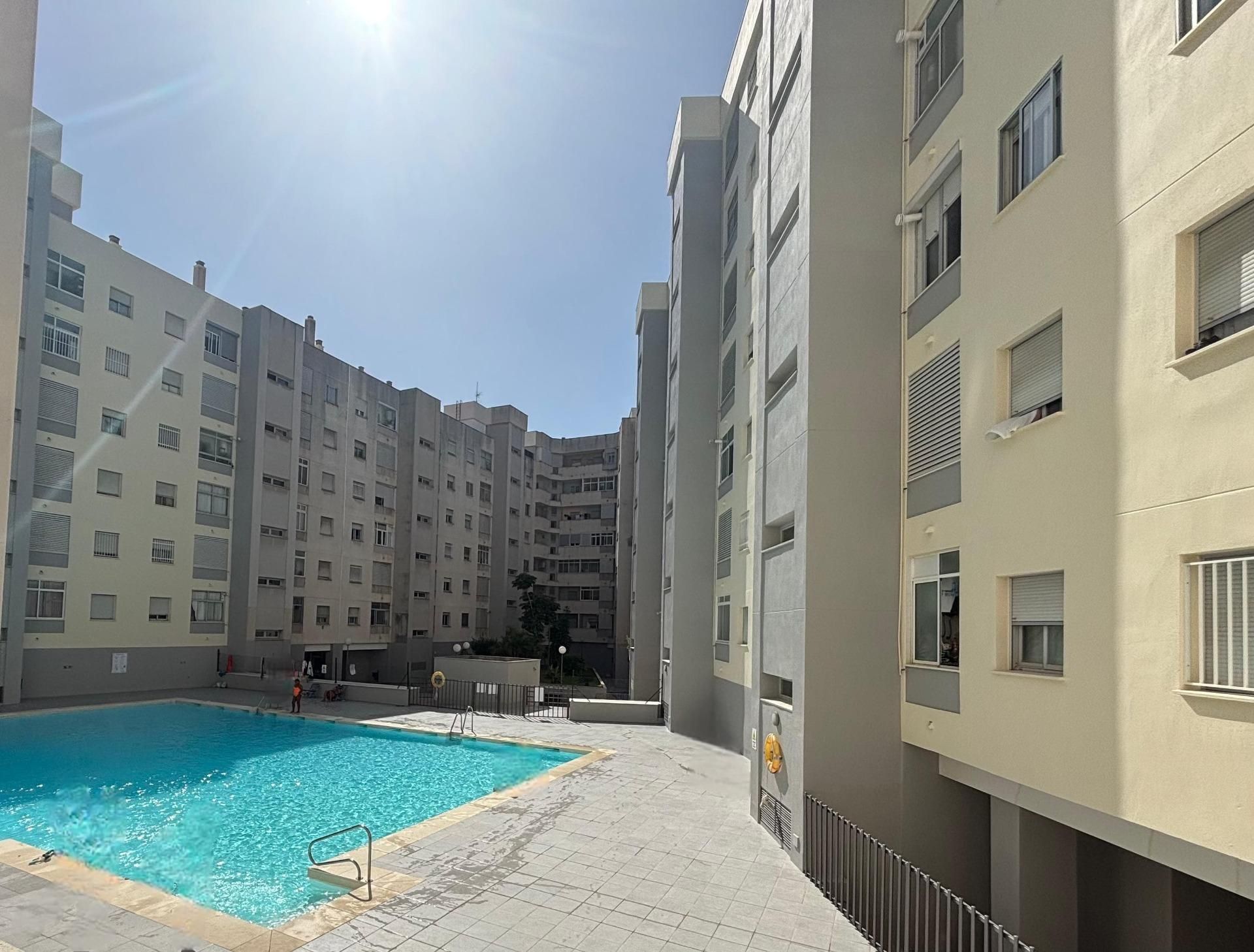 Piscina de Pis en venda en Algeciras amb Traster i Piscina comunitària