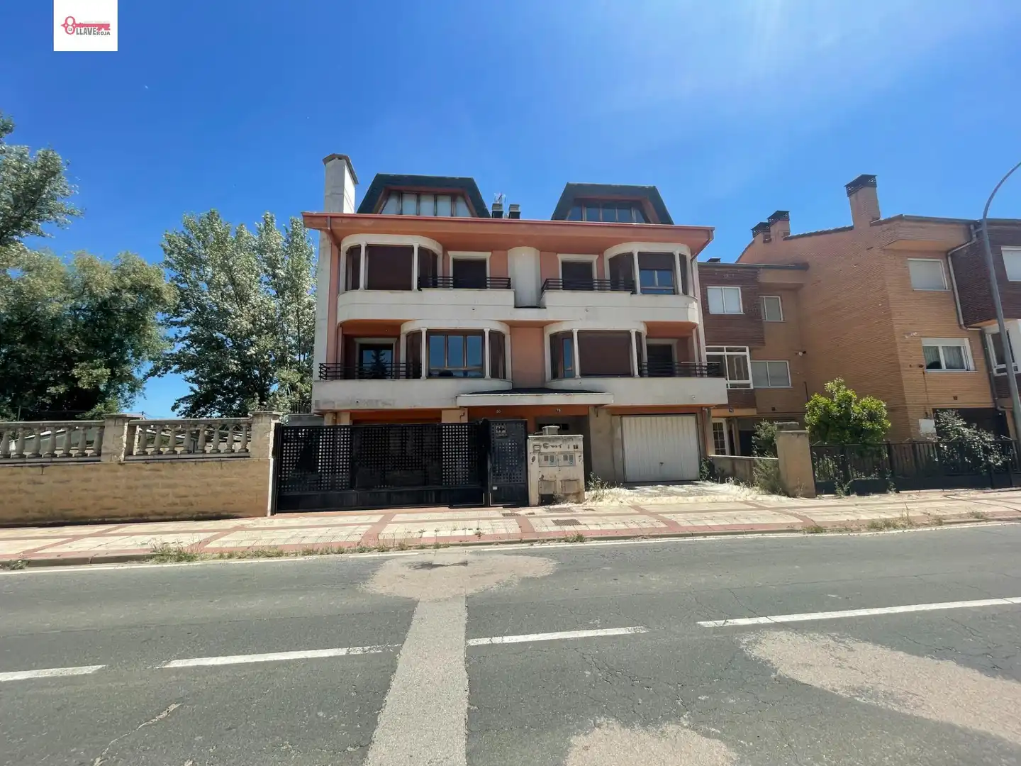 Exterior view of Detached homes for sale in Briviesca  with Terrace