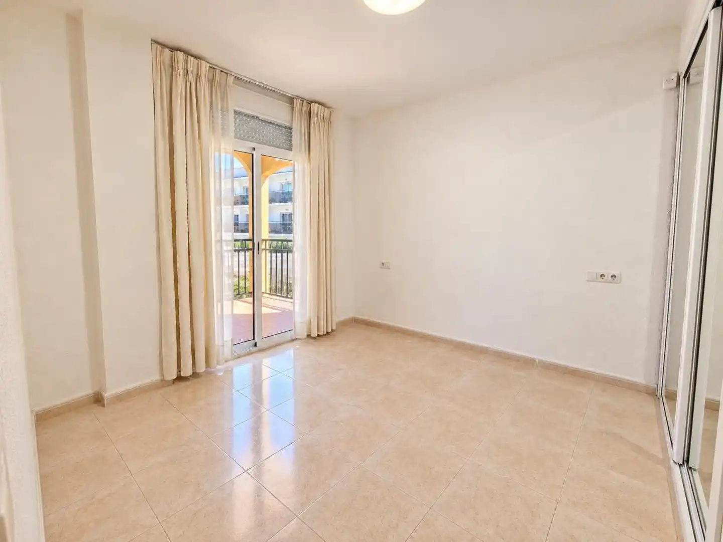 Erdgeschosswohnung mit Aufzug zum Verkauf in Solymar, imagen 20