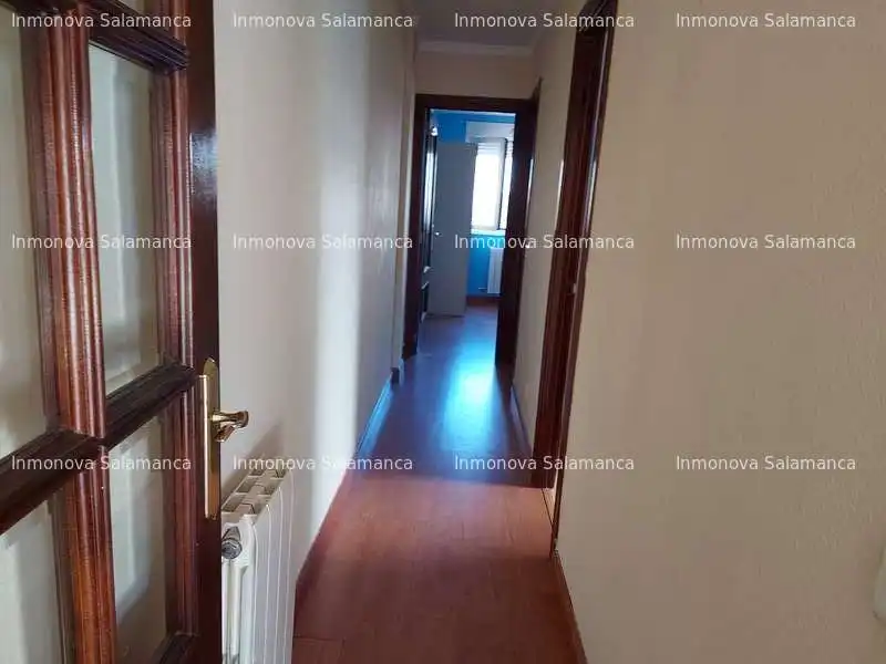 Attic for rent in Pizarrales