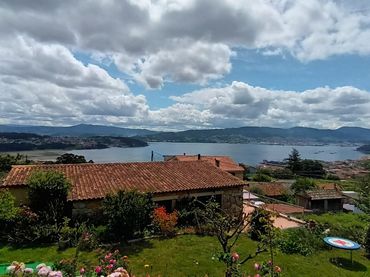 Xalet amb jardí en venda a Combarro