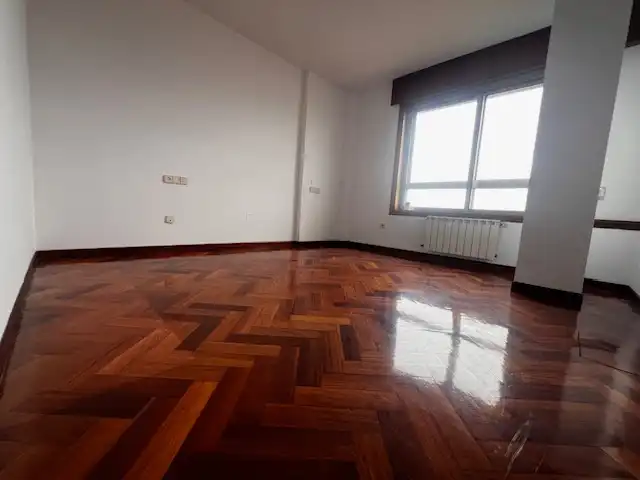 Habitación de Piso en venta en A Coruña Capital  con Calefacción, Parquet y Trastero