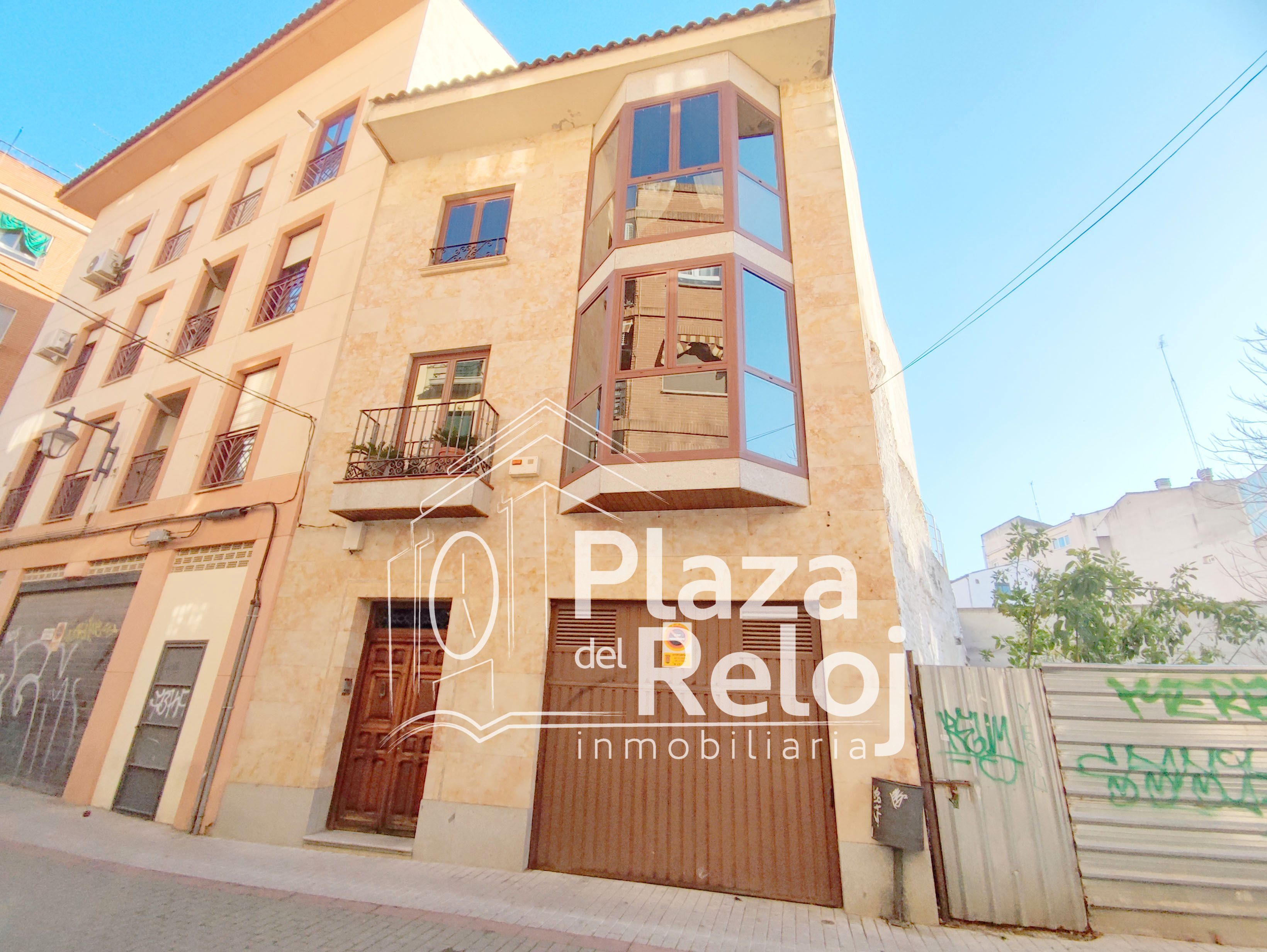 Exterior view of House or chalet for sale in Talavera de la Reina  with Air Conditioner, Heating and Terrace