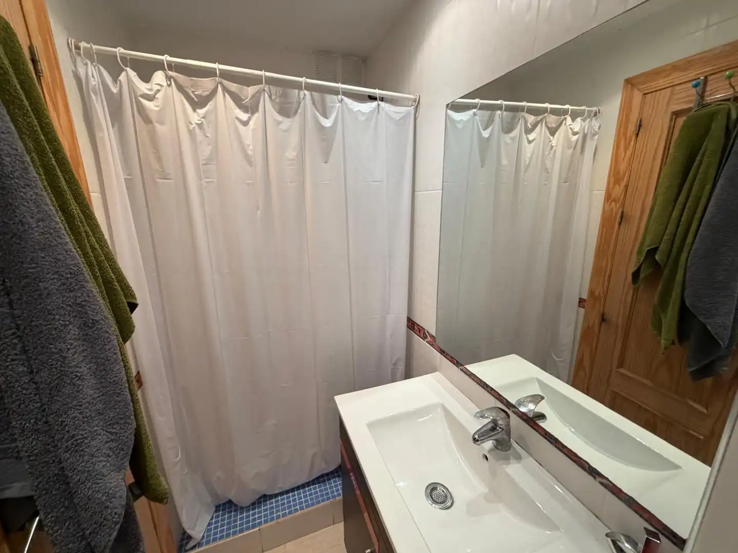 Baño de Piso en venta en Águilas con Aire acondicionado, Terraza y Amueblado