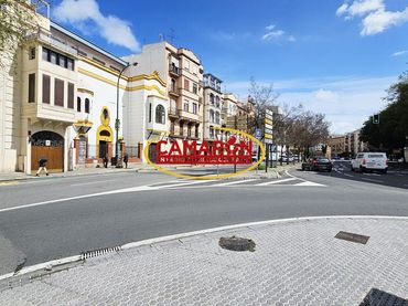 Locale commerciale in vendita a Nervión