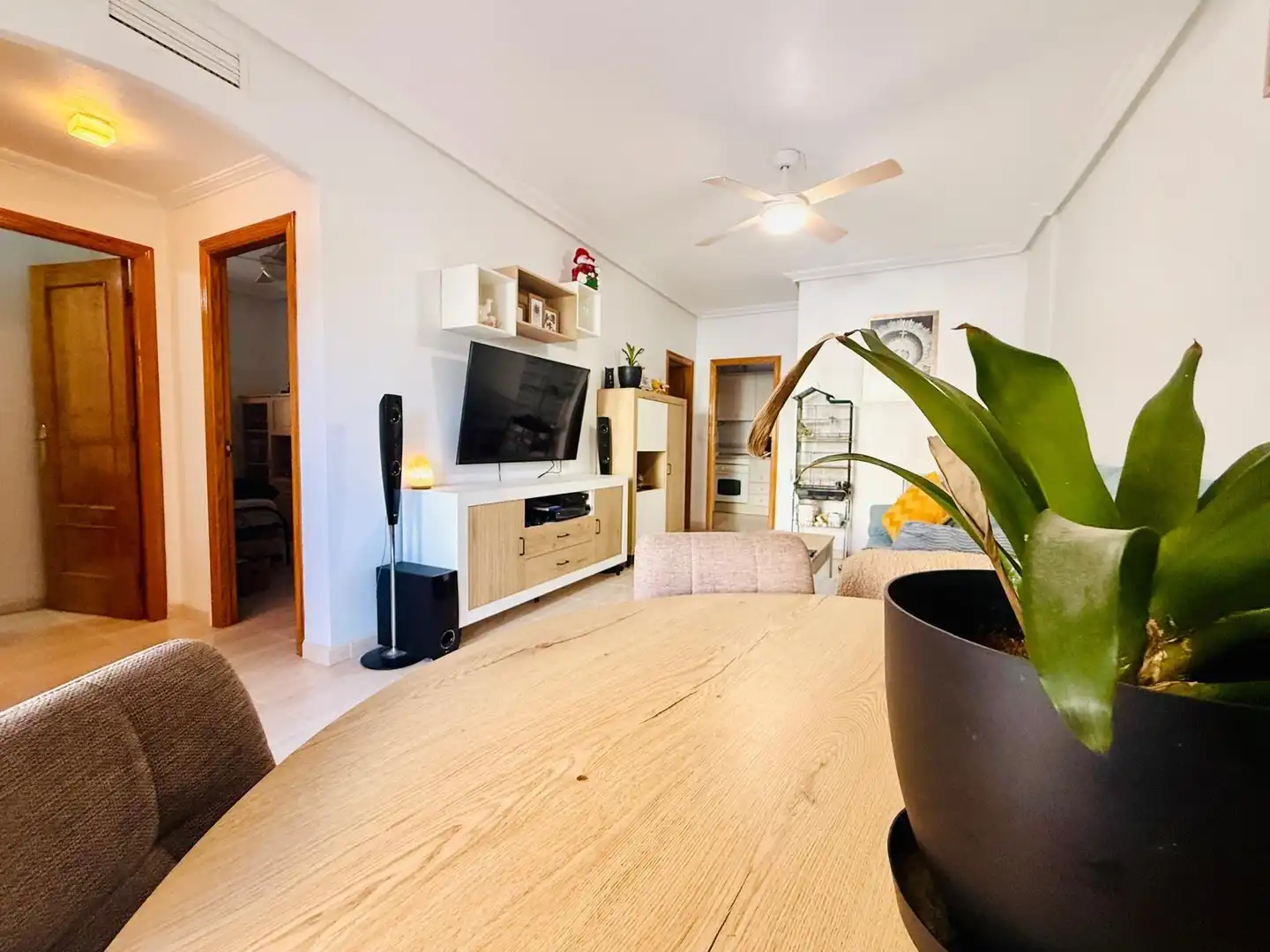 Living room of Flat for sale in Águilas  with Private garden, Terrace and Furnished