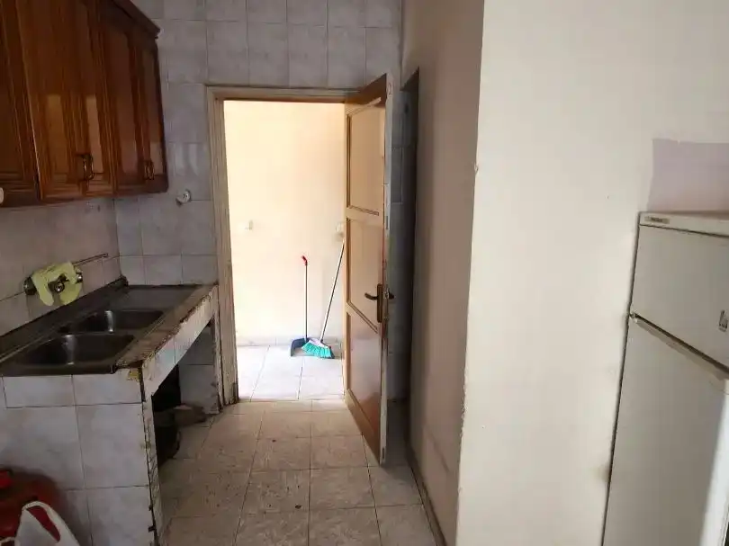 Cuina de Planta baixa en venda en Canicosa de la Sierra amb Parquet i Moblat