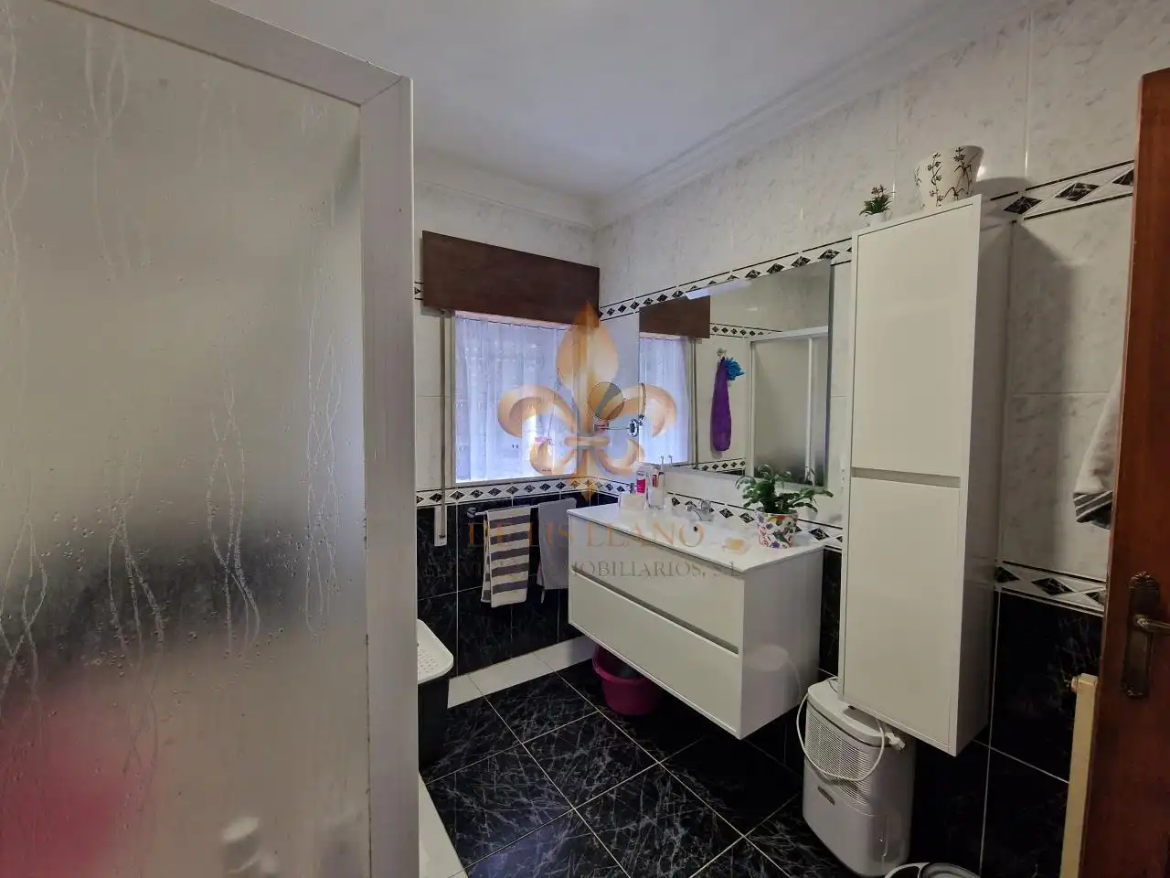 Dormitori de Casa o xalet en venda en O Rosal   amb Calefacció, Jardí privat i Terrassa