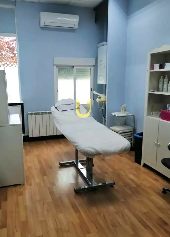 Local comercial en traspaso en Los Arcos - El Viviero, imagen 2