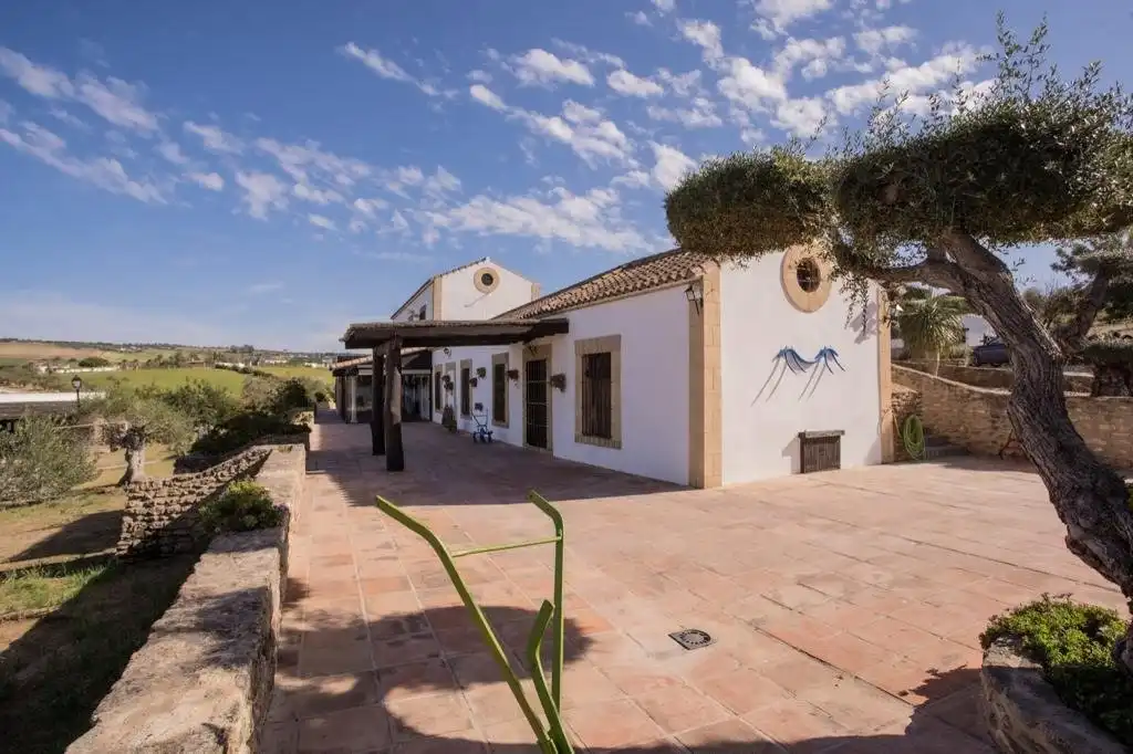 Finca rústica en venda en Arcos de la Frontera amb Calefacció, Terrassa i Traster