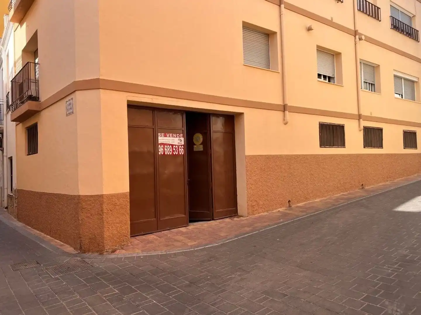Local commercial à vendre à Calle d'Enmig, imagen 2
