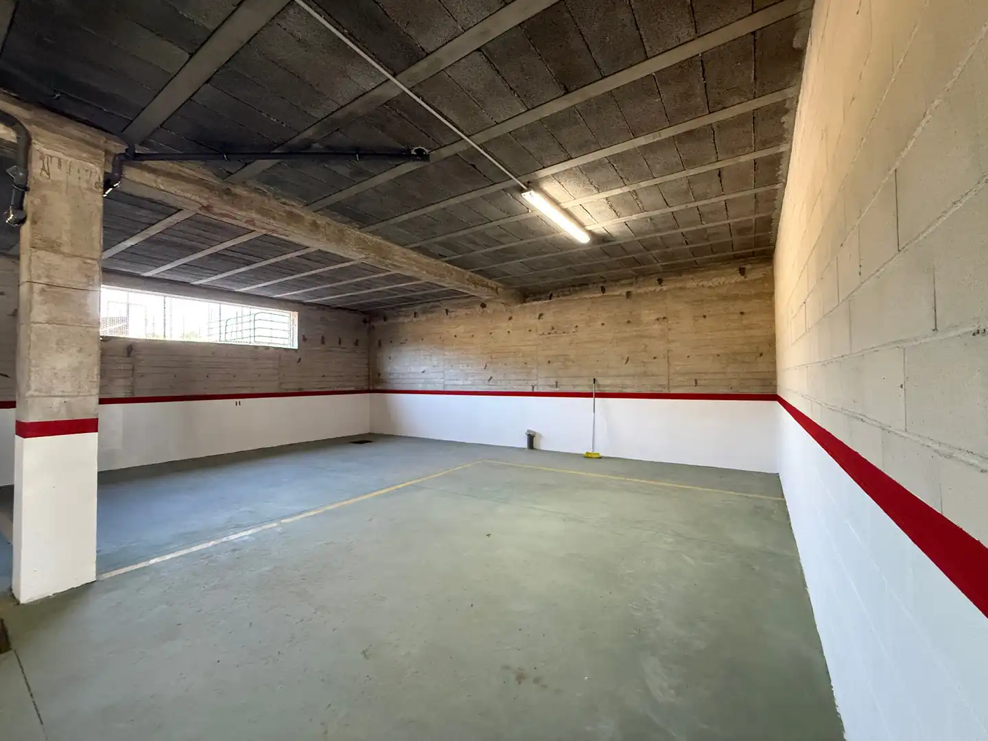 Garage for sale in O Grove  