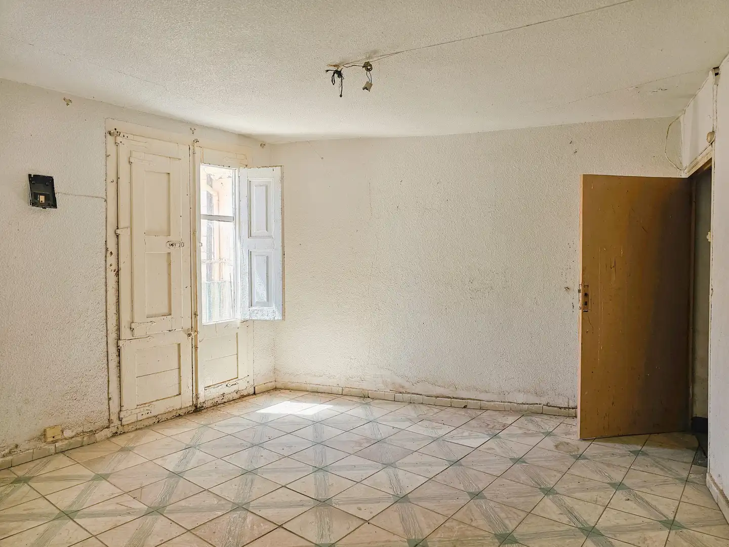 Sala d'estar de Casa o xalet en venda en Brea de Aragón amb Balcó
