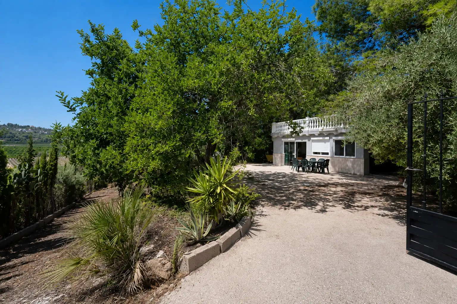 Jardí de Casa o xalet en venda en Alberic amb Jardí privat, Terrassa i Traster