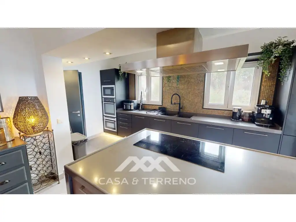 Cocina de Casa o chalet en venta en Algarrobo con Aire acondicionado, Calefacción y Jardín privado