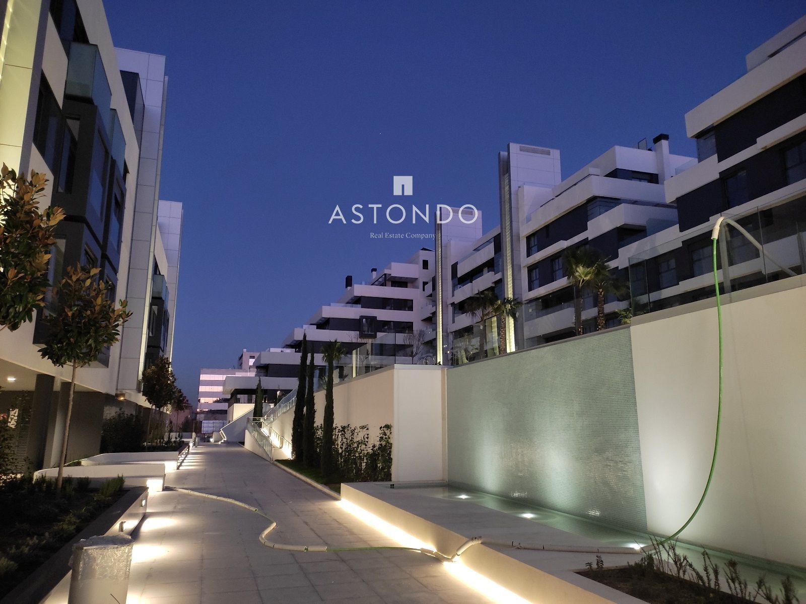 Vista exterior de Piso en venta en  Madrid Capital con Calefacción, Terraza y Trastero