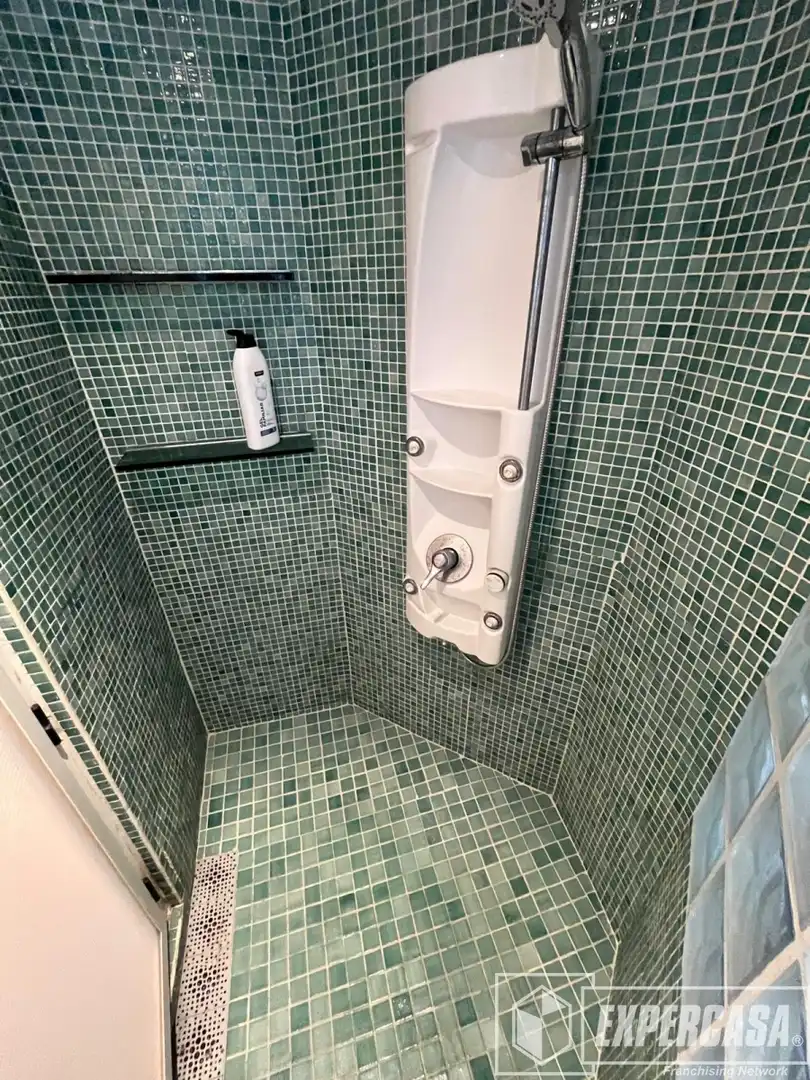 Bany de Pis de lloguer en Valencia amb Aire condicionat i Terrassa