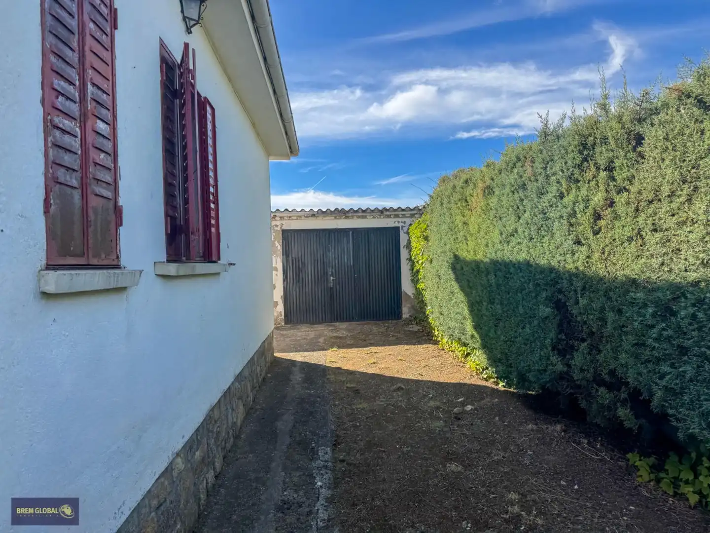 Vista exterior de Casa o xalet en venda en Puentes Viejas amb Jardí privat i Terrassa