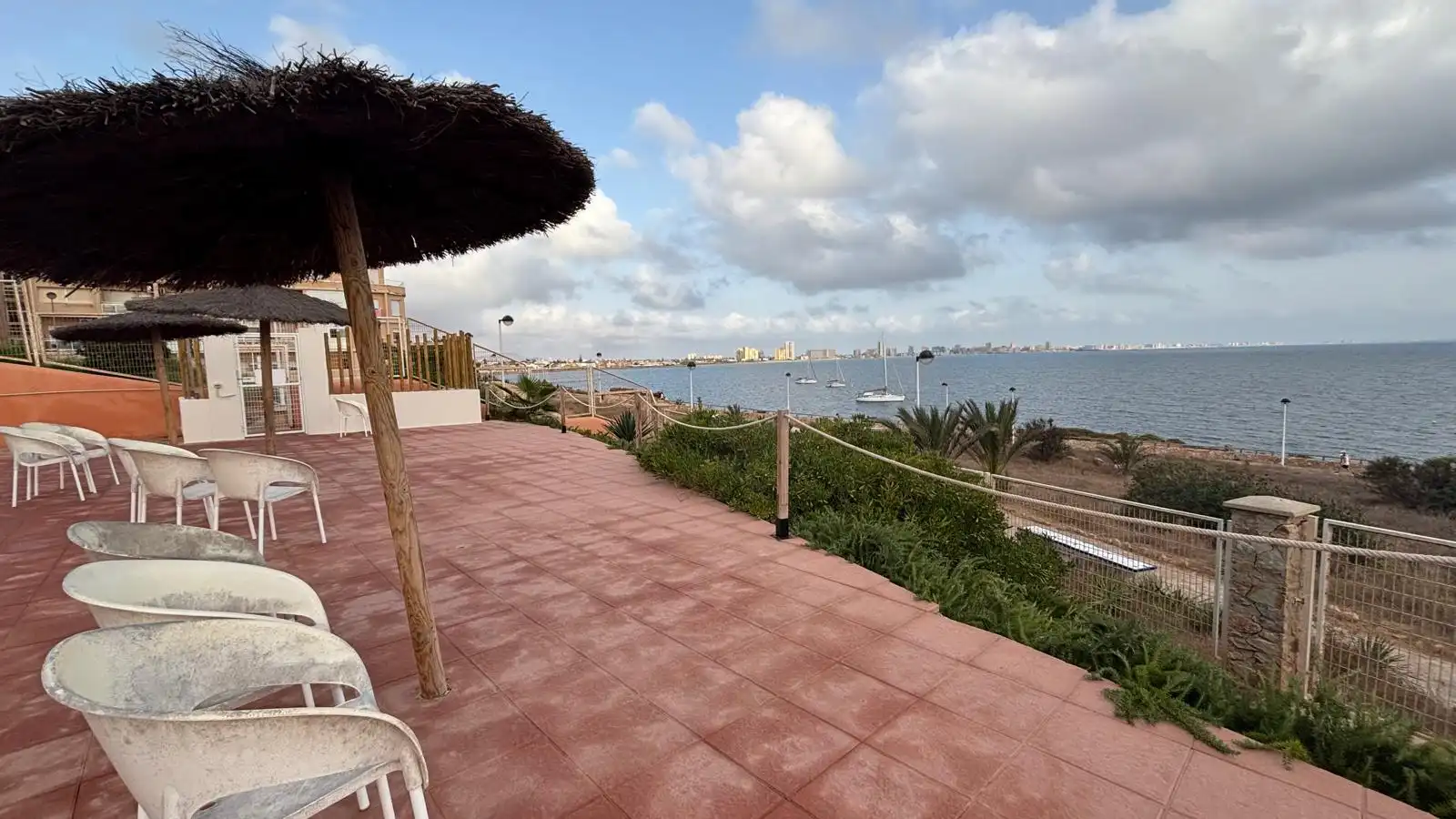 Terrasse von Wohnungen zum Verkauf in Cartagena mit Klimaanlage, Heizung und Terrasse