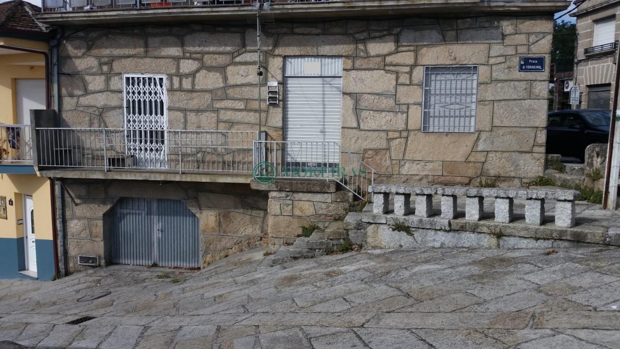 Exterior view of Single-family semi-detached for sale in Ourense Capital   with Heating, Storage room and Balcony