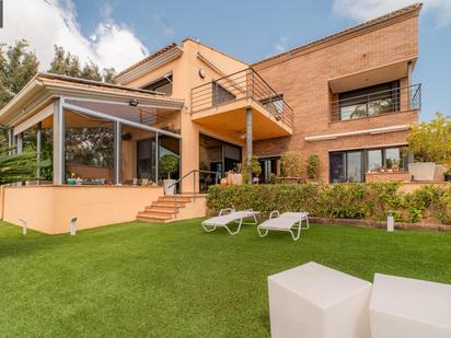 Terrassa de Casa o xalet en venda en Sant Vicenç de Montalt amb Aire condicionat, Calefacció i Jardí privat