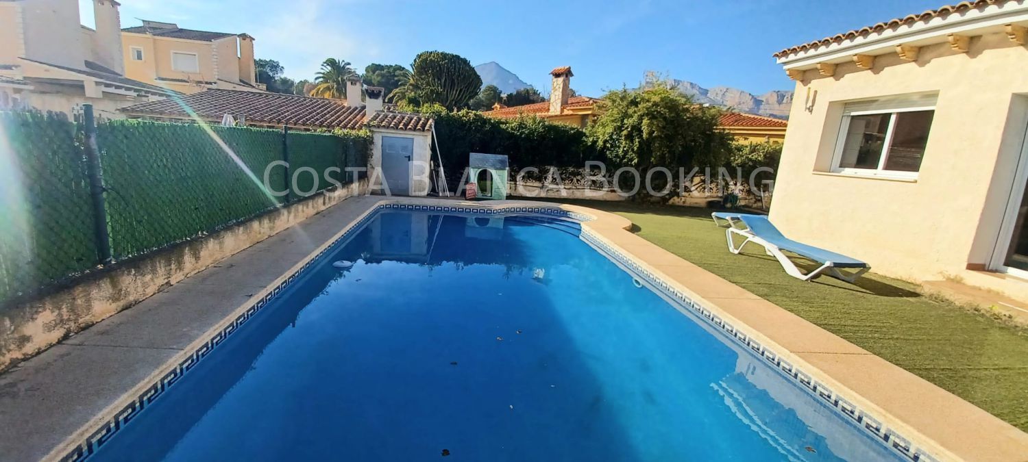 Swimming pool of House or chalet for sale in La Nucia  with Air Conditioner, Heating and Terrace