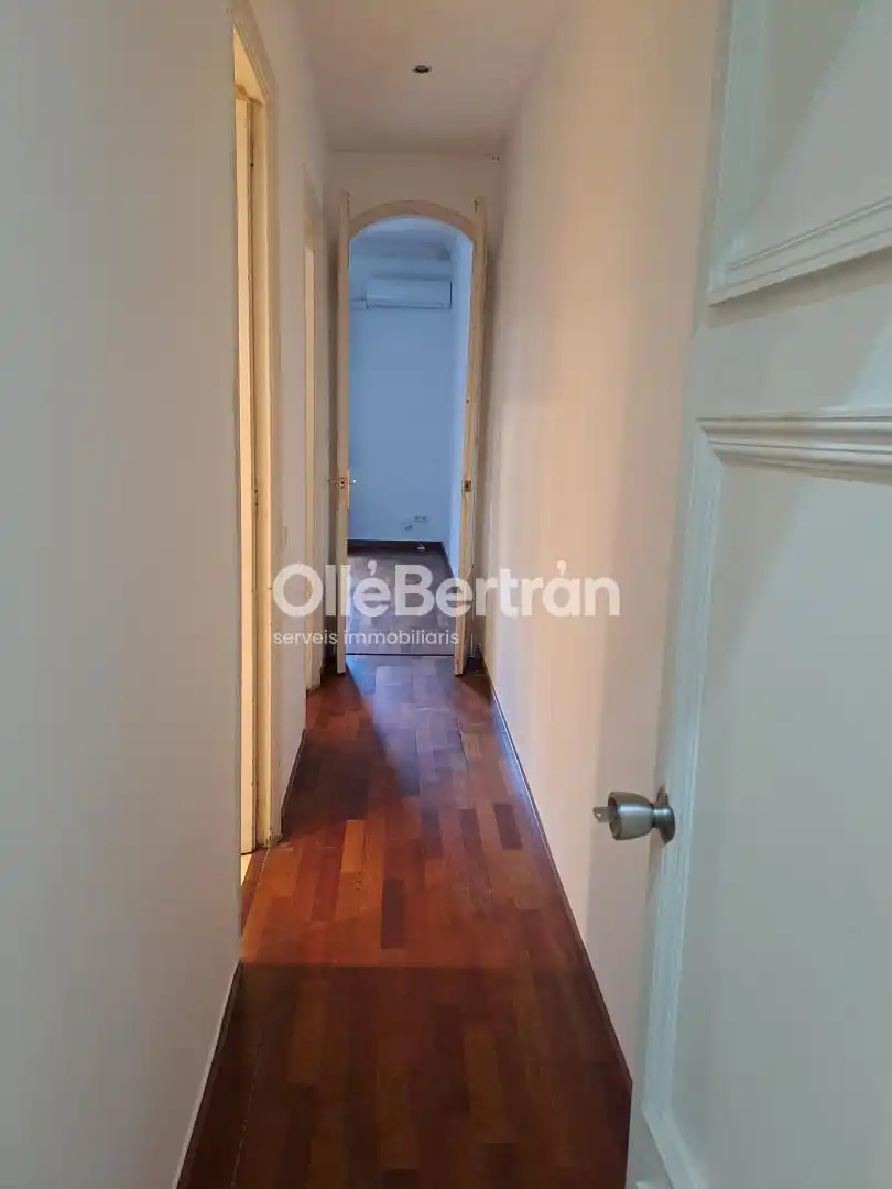 Flat for sale in Barcelona  with Balcony