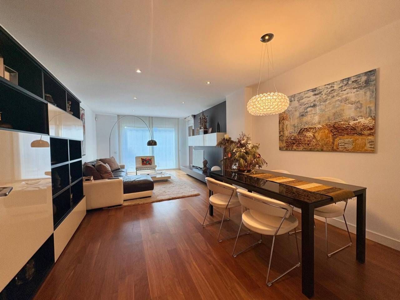 Living room of Flat for sale in Cerdanyola del Vallès  with Air Conditioner, Heating and Private garden