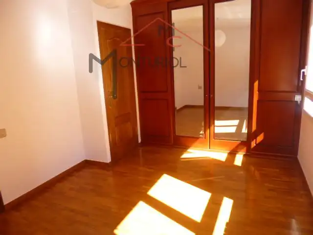 Dormitori de Casa adosada en venda en Sant Joan Despí amb Aire condicionat, Calefacció i Jardí privat