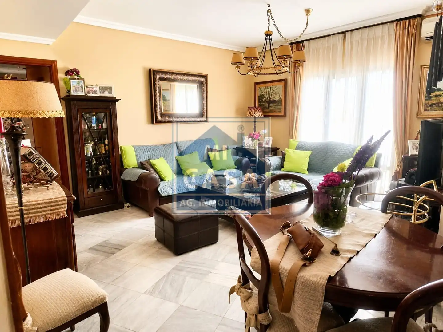 Sala de estar de Piso en venta en Mérida con Aire acondicionado, Calefacción y Trastero