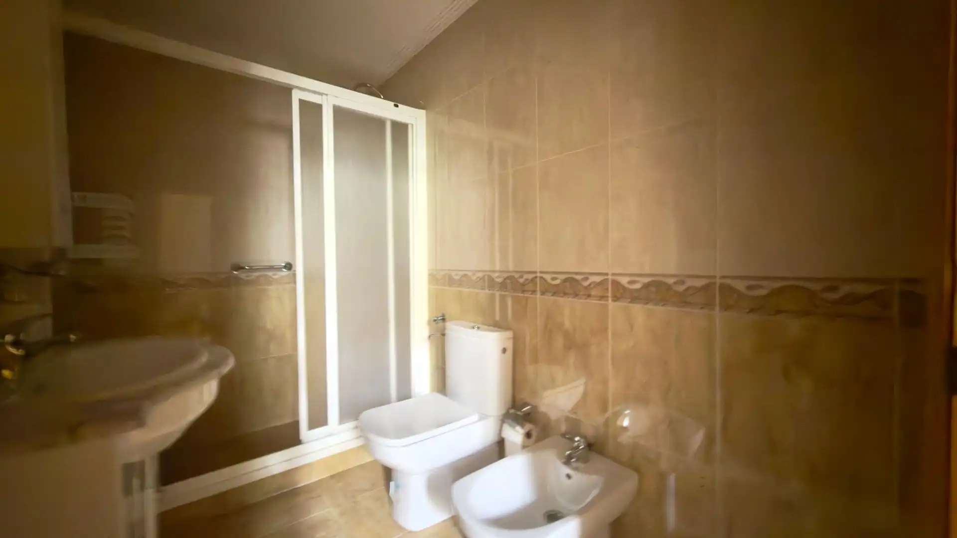 Badezimmer von Gebäude zum Verkauf in O Carballiño  