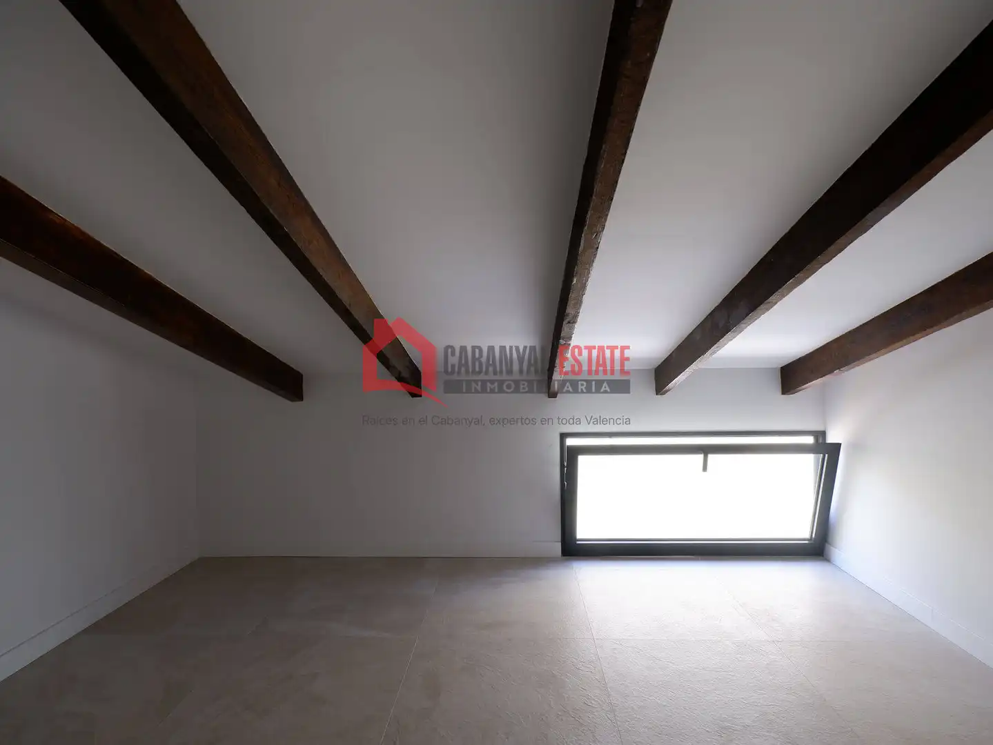 Ático en venta en Valencia con Aire acondicionado, Trastero y Balcón