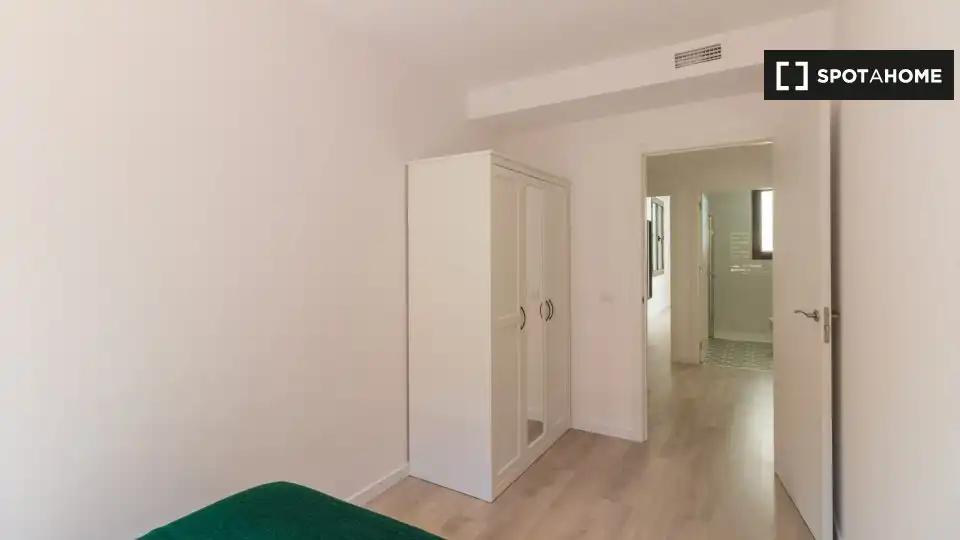 Appartamento con terrazza in affitto a Ciutat Vella, imagen 2