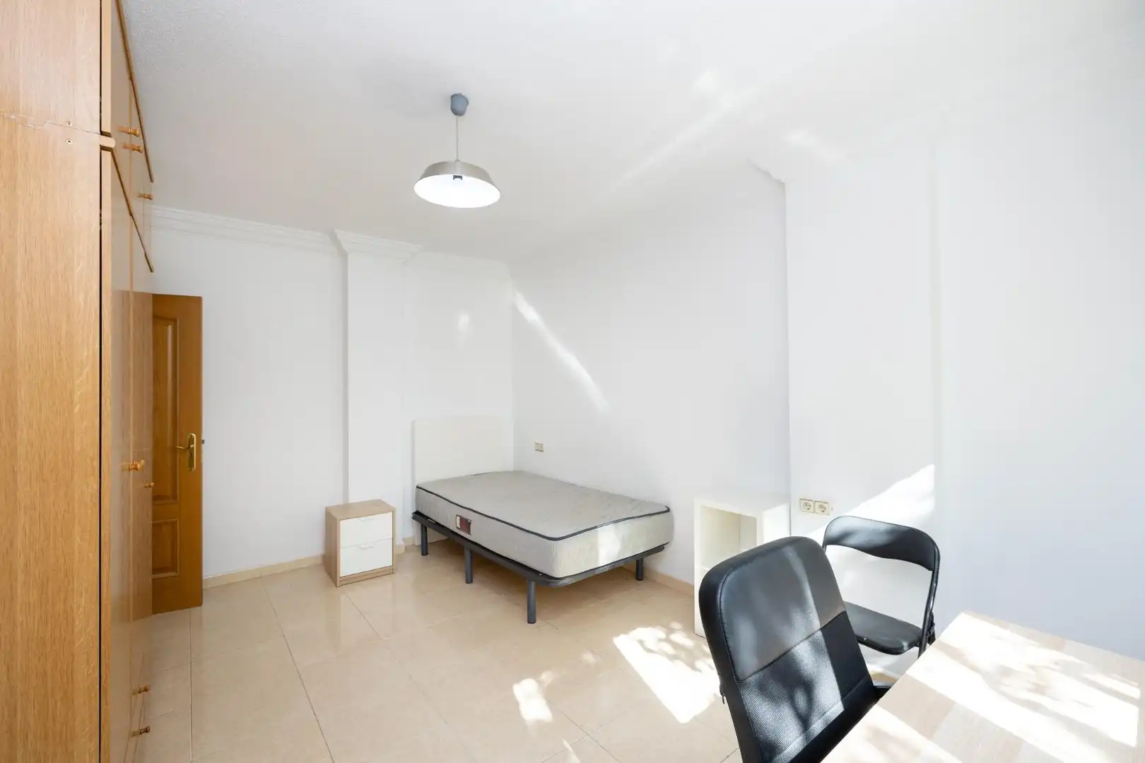 Piso en venta en Calle Calle Emperatriz Eugenia, 1, Camino de Ronda