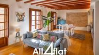 Exterior view of Attic to rent in  Barcelona Capital  with Air Conditioner, Heating and Private garden