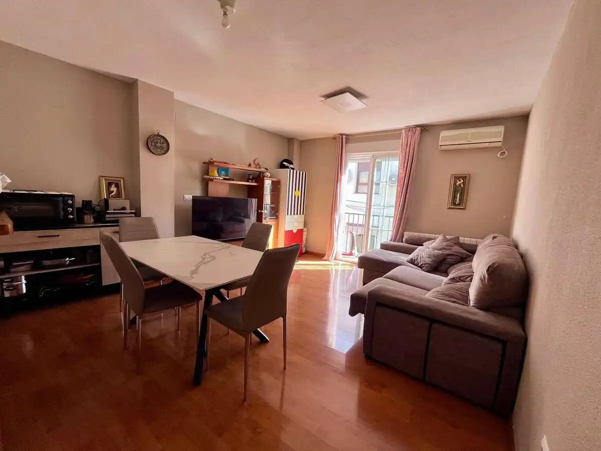 Sala de estar de Piso en venta en Armilla con Balcón