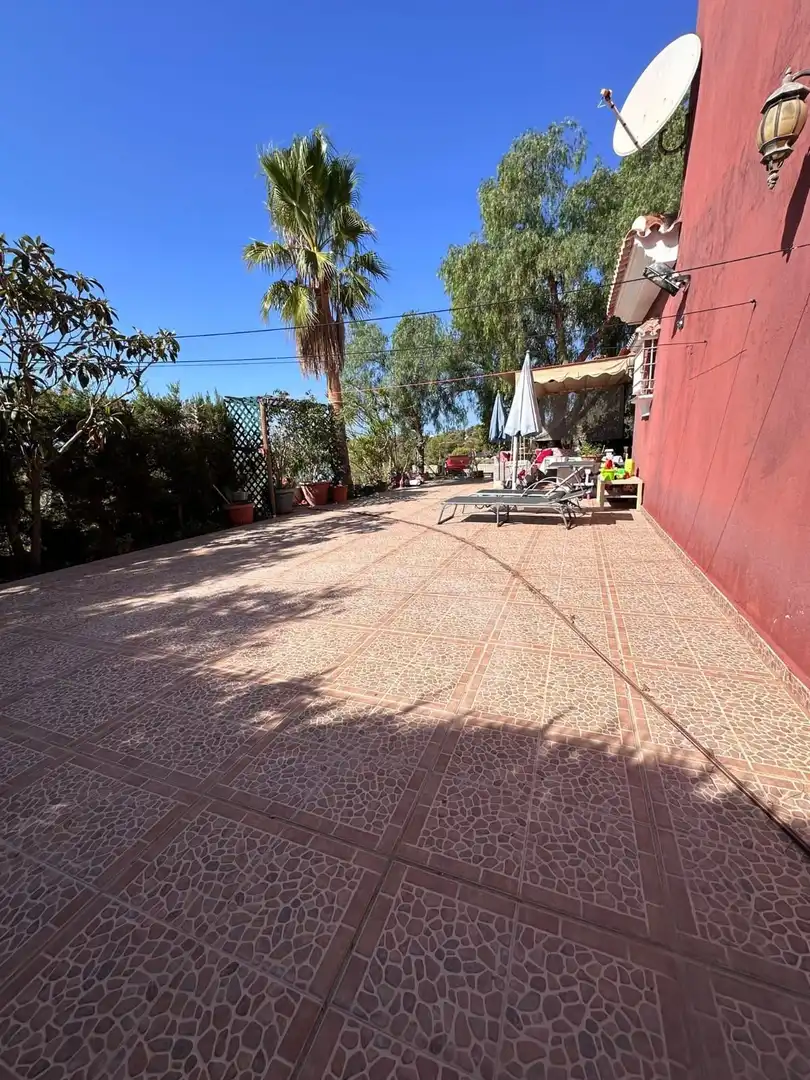 Terrassa de Finca rústica en venda en Marbella amb Aire condicionat, Calefacció i Jardí privat