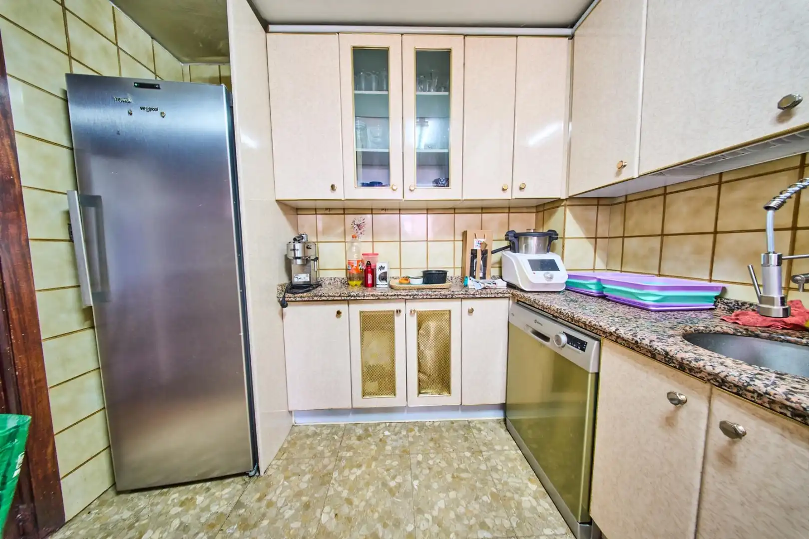 Cocina de Piso en venta en Granada con Calefacción y Jardín privado