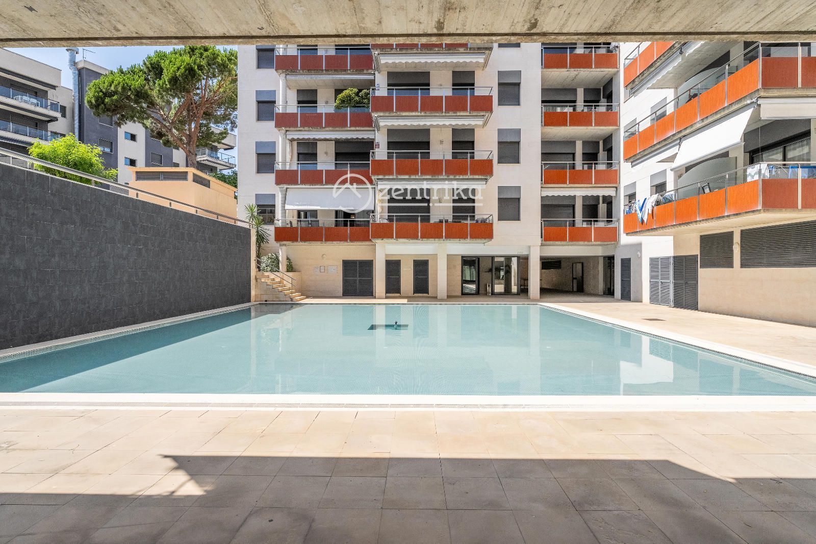 Piscina de Pis en venda en Cambrils amb Aire condicionat, Calefacció i Terrassa