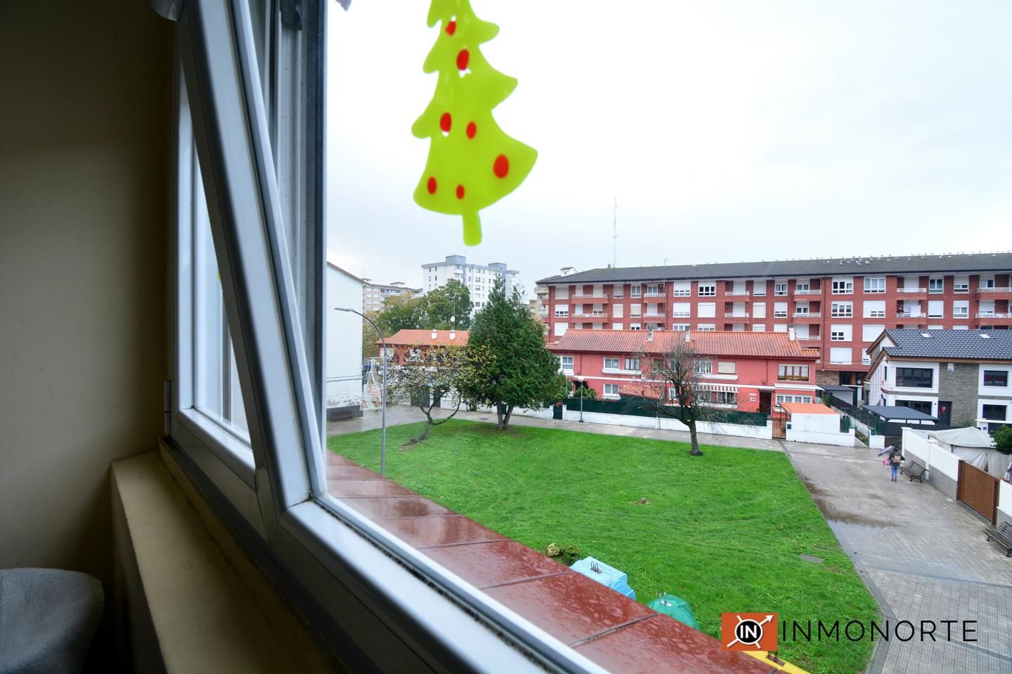 Exterior view of Flat for sale in Laredo