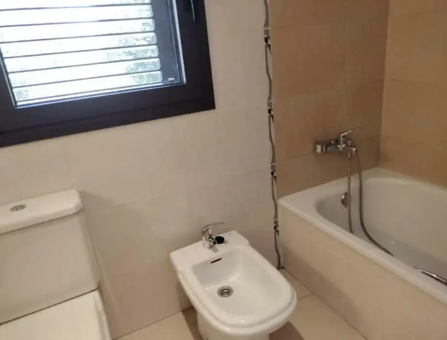 Bathroom of Detached homes for rent in Girona  with Air Conditioner, Heating and Private garden