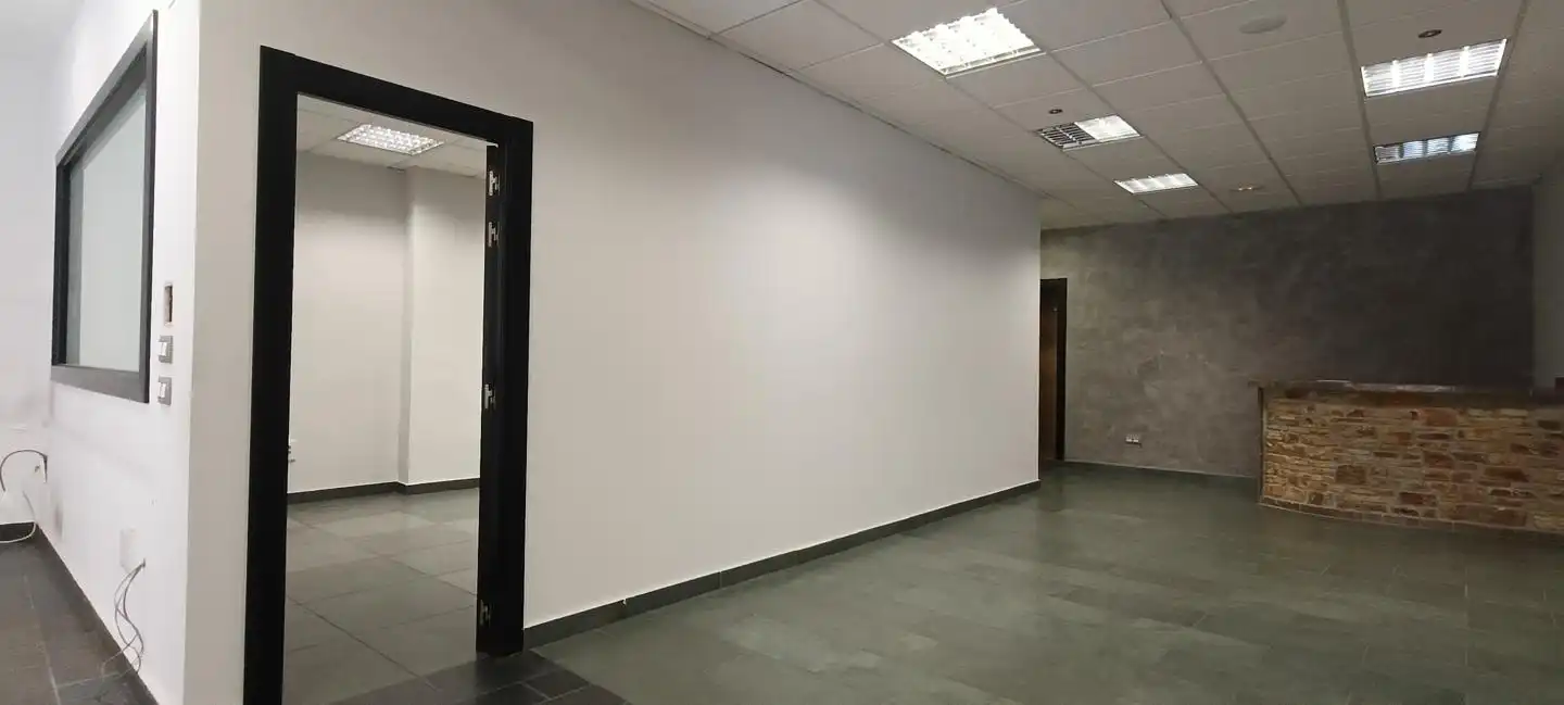 Geschaftsraum zum Verkauf in León Capital 