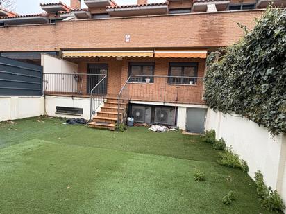 Exterior view of Single-family semi-detached to rent in Boadilla del Monte  with Heating, Private garden and Terrace