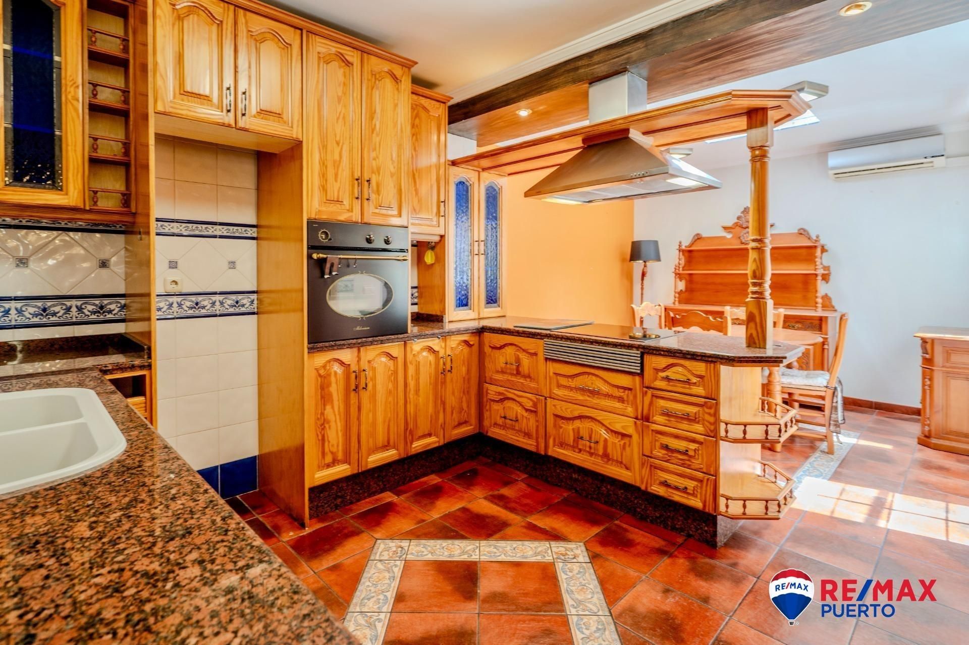 Cocina de Casa adosada en venta en Málaga Capital con Aire acondicionado, Calefacción y Terraza