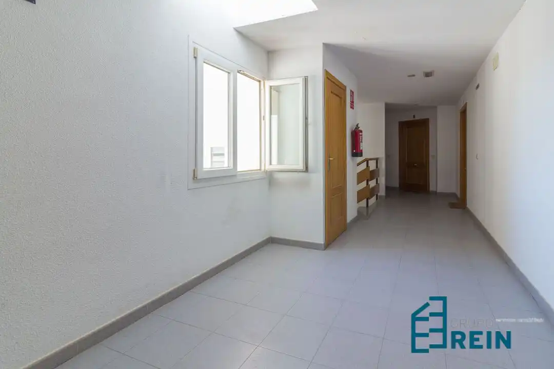 Piso con terraza en venta en Calle Manzanar 8, imagen 4