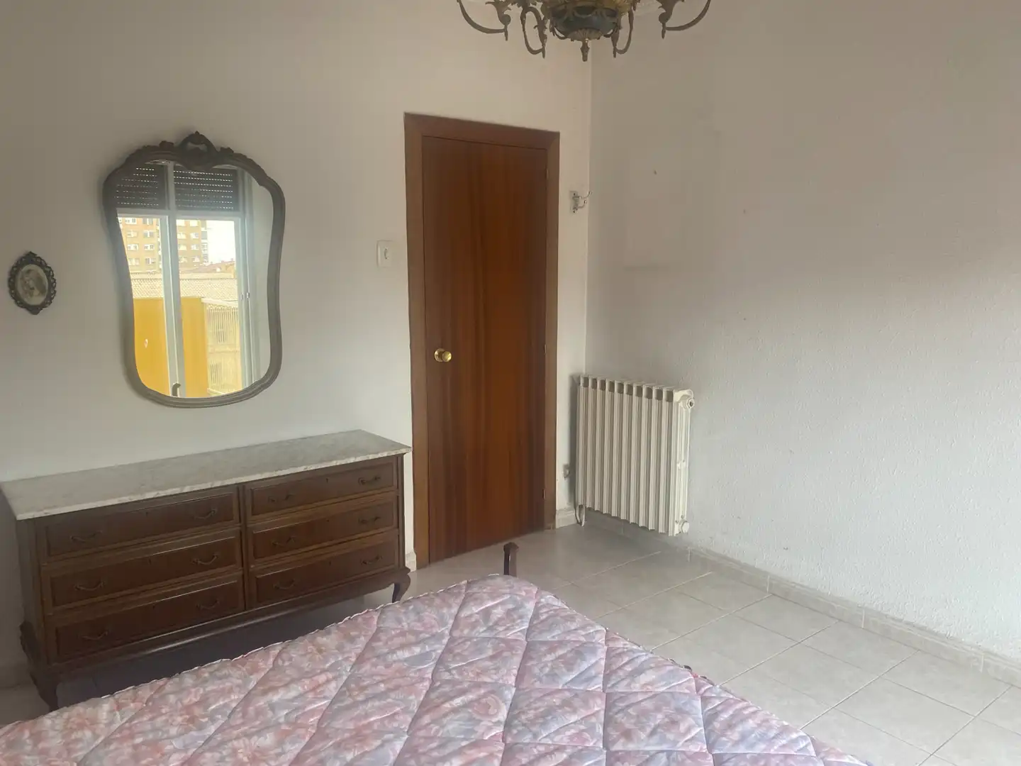 Habitación de Piso en venta en Huesca con Calefacción, Terraza y Trastero