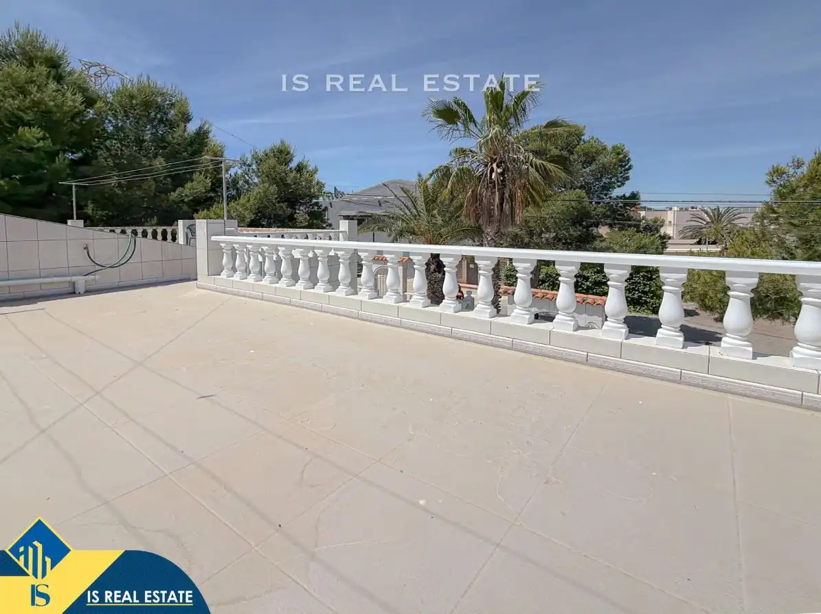 Vista exterior de Casa o chalet en venta en Torrevieja con Calefacción, Terraza y Amueblado