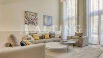 Living room of Flat for sale in  Barcelona Capital  with Air Conditioner, Heating and Private garden