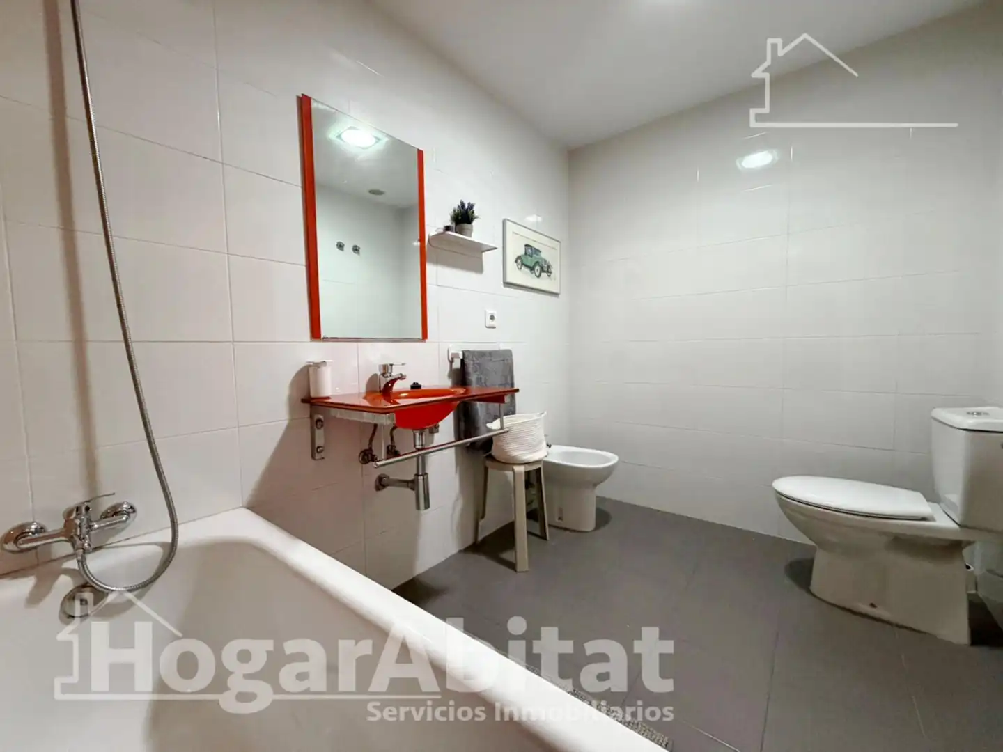 Bany de Pis en venda en Llíria amb Terrassa, Traster i Piscina comunitària